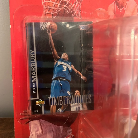 Stephon Marbury‎ 1998 Edition Starting Lineup Timberwolves NBA Figurine And Card - Picture 2 of 5